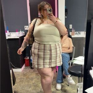 Meet your Posher, Maya